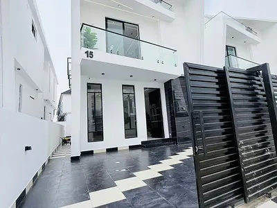 Contemporary 4 Bedroom Fully Detached Duplex