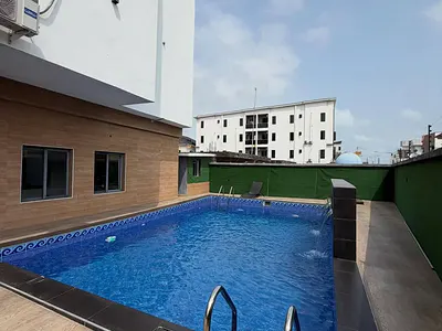 Spacious 2 Bedroom Apartment Tastefully Built and Spacious.