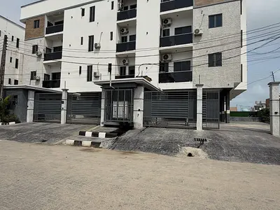 Spacious 2 Bedroom Apartment Tastefully Built and Spacious.