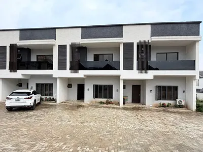 New 3 Bedroom S/Set Duplex+bq