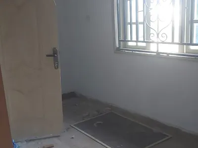 Mini Flat Upstairs/Downstairs