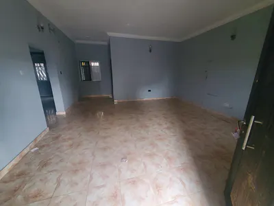 Sharp and Spacious 2 Bedroom Flat
