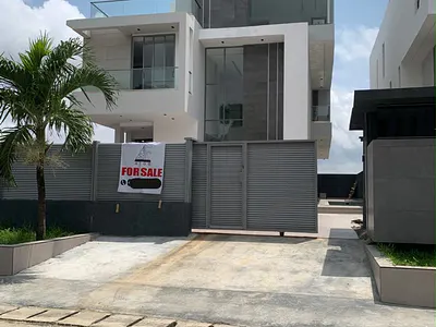 Five Bedroom Fully Detached