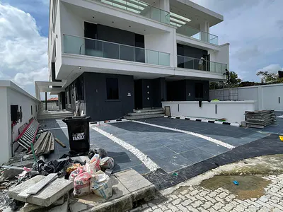 Luxury 5bedroom Semi Detached Duplex with BQ