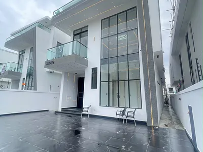 5 Beds Fully Detached Duplex with Pool, TV Console, Gym, BQ,