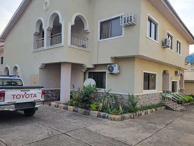 5 Bedroom Detached Duplex + 2 Room BQ & Guest Chalet
