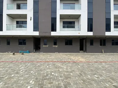 Luxury 4 Bedroom Terrace, Swimmung Pool, Gym, Box Room, BQ, Study