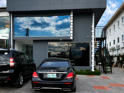 5 Bedroom Commercial Property for Lease
