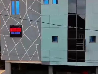 Functional Hotel of 27 Rooms, Bar & Club House