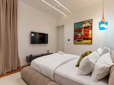 Stainless ️a Brand New Luxury 2 Bedroom Apartment with Swimming