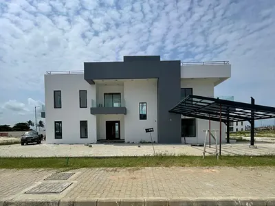 Luxury 5 Bedroom Detached Duplex with BQ