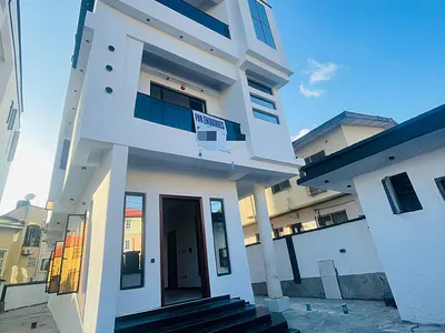 Luxury 6 Bedroom Fully Detached Duplex Plus BQ and Pool