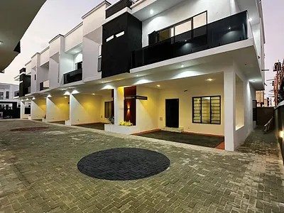 Very Spacious 3 Bedroom Terrace Duplex with BQ