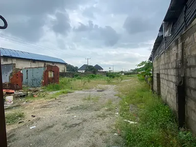 6 Plots of Commercial Land for Sale
