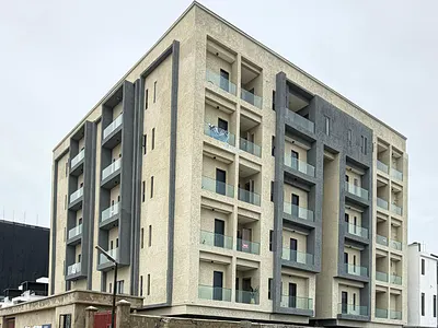 Amazing 2 Bedroom Apartment with a Pool, Gym and Elevator