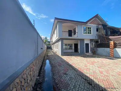 5 Bedroom Semi Detached Duplex and 2 BQ
