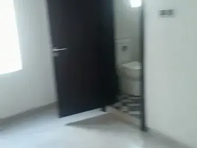 Modern, Spacious 3 Bedroom Apartment (Upstairs)