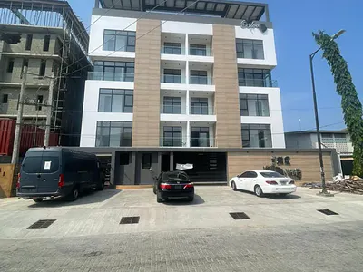 Super Luxury 2 & 3 Bedroom Apartment + BQ with Gym & Rooftop & Pool