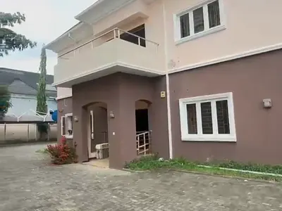 Luxury 5-Bedroom Semi-Detached Duplex with BQ