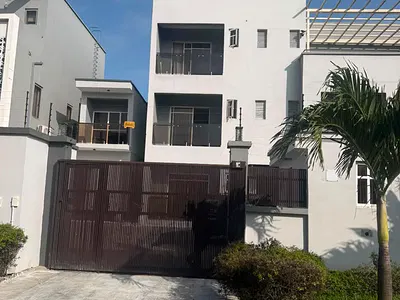 Luxury 2 Bedroom Apartment