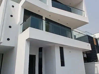 For Sale Luxury 5-Bedroom Detached Duplex