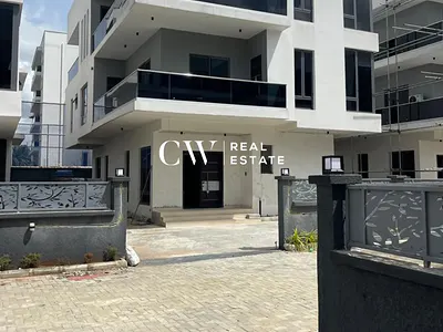 6 Bedroom Detached Duplex in Ikoyi