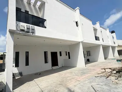 Contemporary 3 Bedroom Terrace Duplex