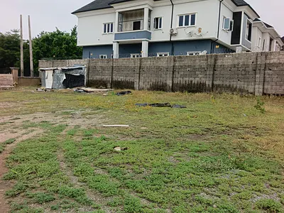 400SQM Estate Land in Lugbe Opposite Riverpark Estate. Abuja - Nigeria