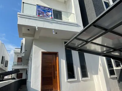 4 Bedroom Duplex