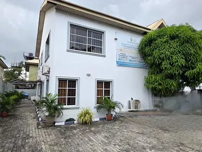 4 Bedroom Fully Detached Duplex with a BQ