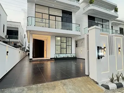 Nice 5 Bedroom Fully Detached Duplex with a BQ and Pool