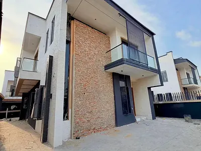 Newly Built 4 Bedroom Fully Detached Duplex with BQ