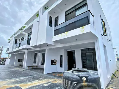 4 Bedroom Terrace Duplex with a BQ