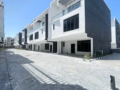 4 Bedroom Terrace with BQ
