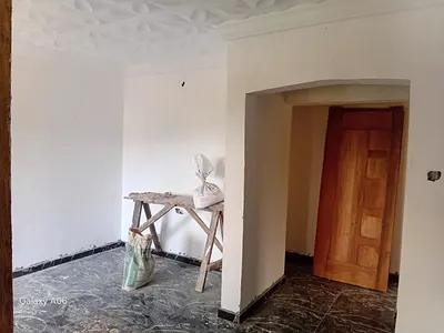 Luxury. 2 Bedroom. Flat with Pop Ceiling