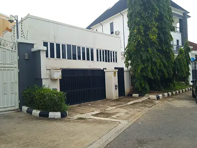Prime Fully Detached Office Duplex