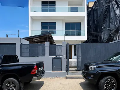 5 Bedroom Detached Duplex with BQ Gym, Cinema and Pool
