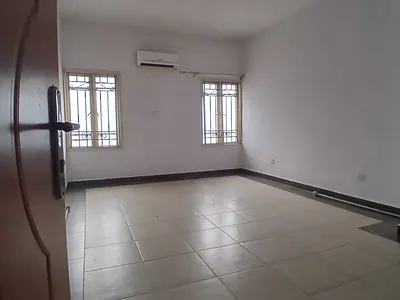 A Well Maintained 3 Bedroom Apartment with a Room BQ