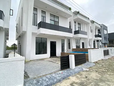 Spectacular 4 Bedroom Fully Detached with BQ & Pool in Secure Estate