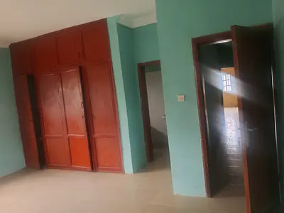 A Nice 3 Bedroom Flat