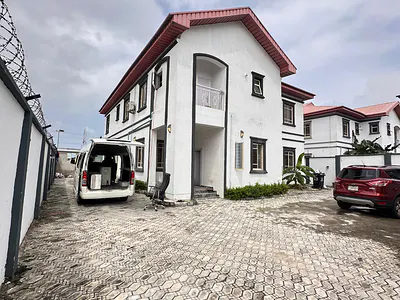 Fully Serviced 2 Bedroom Apartment