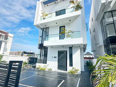 Fully Finished 4 Bedroom Fully Detached Duplex