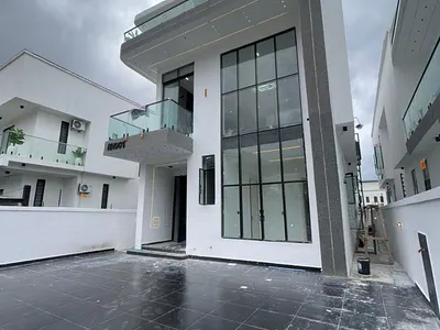 Luxury 5bedroom Fully Detached Duplex