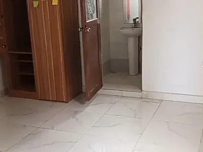 Upstairs Room Selfcon with Private Kitchen { Video}