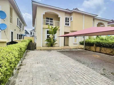 Spacious and Comfortable Fully Serviced Plus a B Q