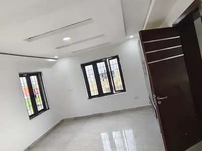 Luxury Standard 4 Bedroom Duplex