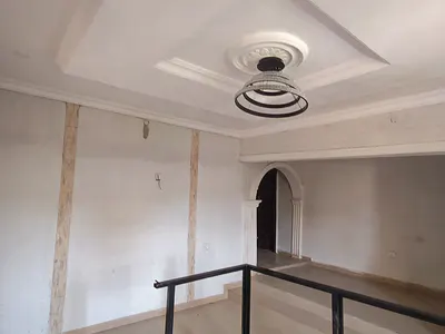 Lovely Pop 3 Bedroom Flat with 4 Toilets & 3 Wardrobes