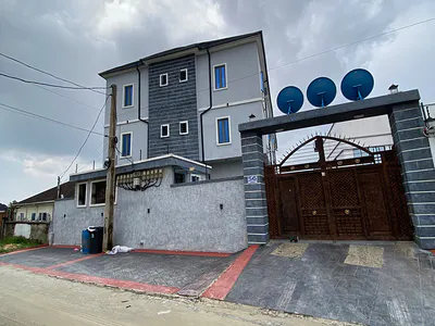 2bedroom Flat Upstairs