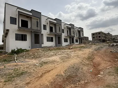 Luxury 4-Bedroom Terrace Duplexes
