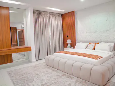 Furnished 2 Bedrooms Apartment